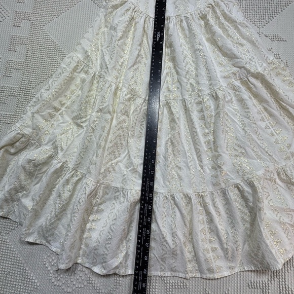 Elan White Gold Metallic Jacquard Tiered Babydoll Boho Mini Dress Size Small - Picture 4 of 14